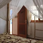 150m2 Wifi Fibre Piscine Bbq Parking Вилла